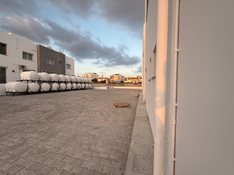 LEFKOŞA/GÖNYELİ AYTAN MARKET YOLUNDA KİRALIK DÜKKANLAR-7