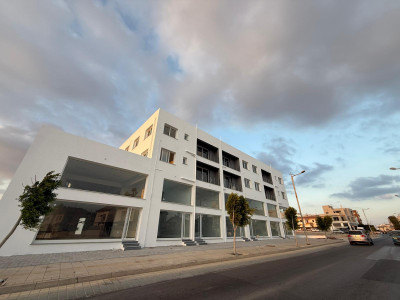 LEFKOŞA/GÖNYELİ AYTAN MARKET YOLUNDA KİRALIK DÜKKANLAR-2