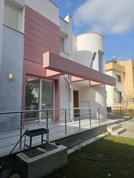 LEFKOŞA/GÖNYELİ’DE SATILIK 3+1 MÜSTAKİL VİLLA-14