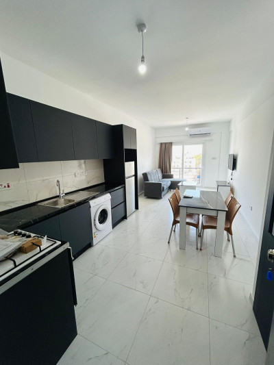 LEFKOŞA/GÖNYELİ MERKEZ’DE KİRALIK 2+1 EŞYALI DAİRE