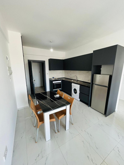 LEFKOŞA/GÖNYELİ MERKEZ’DE KİRALIK 2+1 EŞYALI DAİRE