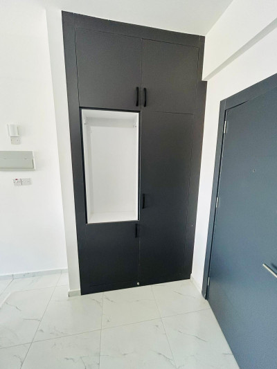 LEFKOŞA/GÖNYELİ MERKEZ’DE KİRALIK 2+1 EŞYALI DAİRE