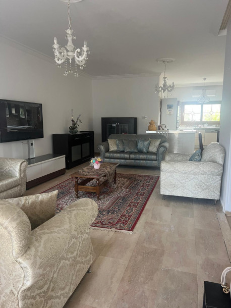 LEFKOŞA GÖNYELİ – TÜRK KOÇANLI SATILIK 350 m² TRIPLEX VİLLA-2