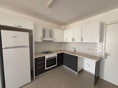LEFKOŞA / GÖNYELİ MERKEZ – SATILIK EŞYALI 2+1 DAİRE-4