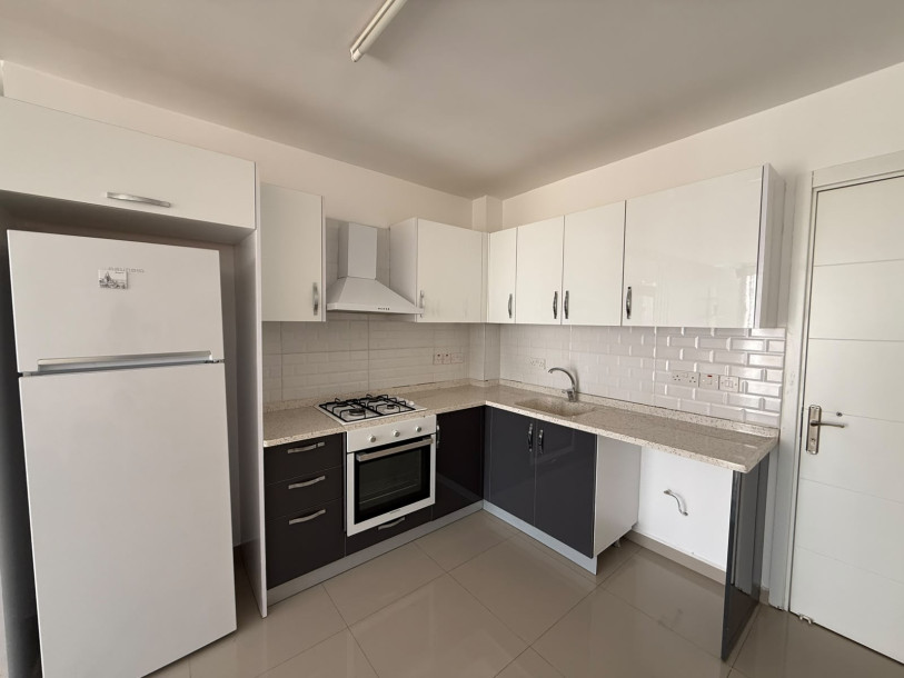 LEFKOŞA / GÖNYELİ MERKEZ – SATILIK EŞYALI 2+1 DAİRE-4