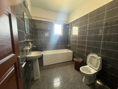 LEFKOŞA/HAMİTKÖY ANA CADDE ÜZERİNDE ÖĞRENCİ İÇİN 2+1 KİRALIK DAİRE-12