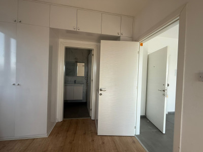 OKULLAR YOLUNDA 1+1 KİRALIK OFİS