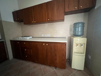 LEFKOŞA/ORTAKÖY MERKEZDE TİCARİ İZİNLİ BİRDEN FAZLA TİCARİ AMACA HİZMET EDEBİLECEK 4+1 KİRALIK DAİRE-9
