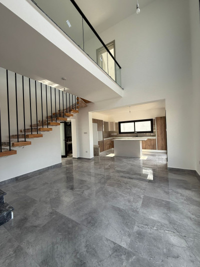 LEFKOŞA/GÖNYELİ MERKEZDE 3+1 SATILIK VİLLA-2