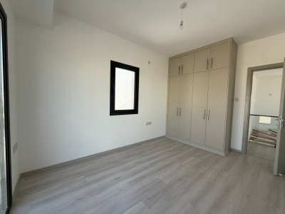 LEFKOŞA/GÖNYELİ MERKEZDE 3+1 SATILIK VİLLA-11