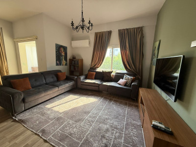 LEFKOŞA/GÖNYELİ MERKEZDE 3+1 BÜYÜK BAHÇELİ FULL EŞYALI KİRALIK DAİRE