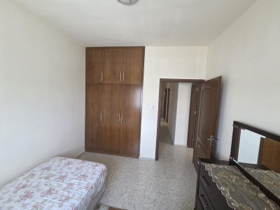 LEFKOŞA HAMİTKÖY’DE KİRALIK 3+1 EŞYALI GENİŞ DAİRE | MERKEZİ KONUM-10