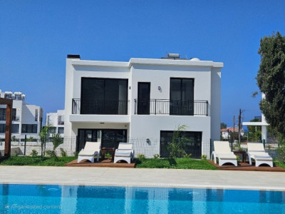 GİRNE/EDREMİT'TE SATILIK SIFIR 3+1 VİLLA