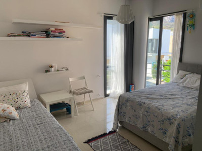 GİRNE/KARAOĞLANOĞLU – HAVUZLU SİTEDE KİRALIK 2+1 DAİRE-10