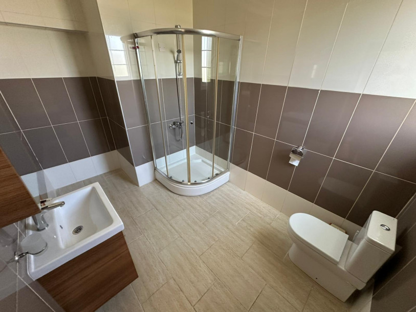 GİRNE/KARAOĞLANOĞLU'NDA KİRALIK 4+1 EŞYALI VİLLA-17