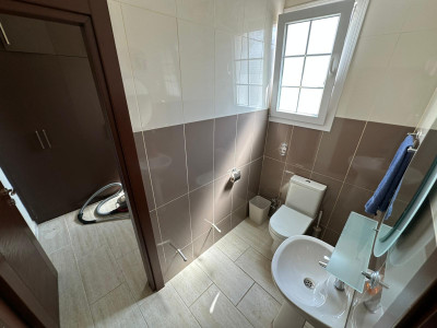 GİRNE/KARAOĞLANOĞLU'NDA KİRALIK 4+1 EŞYALI VİLLA-19