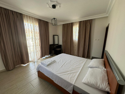 GİRNE/KARAOĞLANOĞLU'NDA KİRALIK 4+1 EŞYALI VİLLA-8