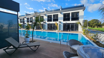 GİRNE/KARŞIYAKA'DA SATILIK 2+1 İKİZ VİLLA