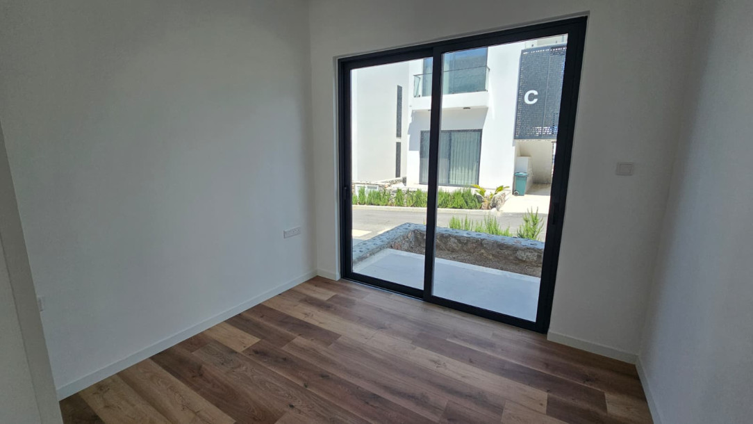 GİRNE/KARŞIYAKA AQUALINA RESIDENCE’TA SATILIK BAHÇELİ 2+1 LÜKS DAİRE | RESORT YAŞAM-7
