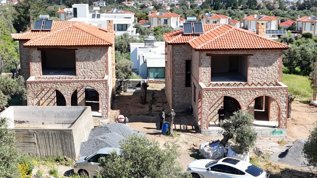 GİRNE/KARŞIYAKA – YAĞ DEĞİRMENİ YAKINI SATILIK 3+1 LÜKS VİLLALAR (PROJE)-2