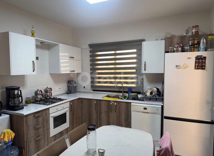 LEFKOŞA/KÜÇÜKKAYMAKLI’DA SATILIK 2+1 DAİRE-4