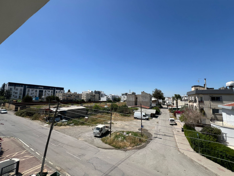 LEFKOŞA/KÜÇÜK KAYMAKLI'DA KİRALIK LÜKS 2+1 FUL EŞYALI PENTHOUSE-18