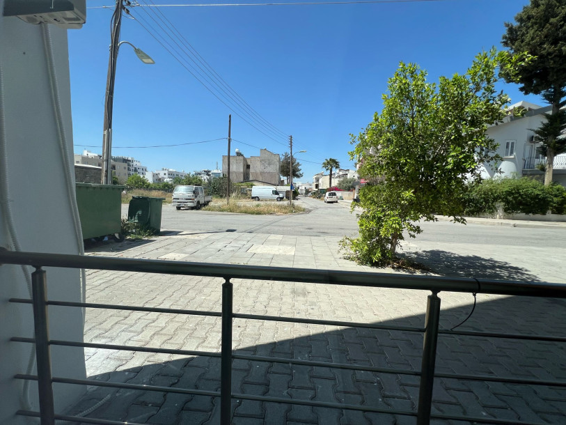 LEFKOŞA/KÜÇÜK KAYMAKLI'DA KİRALIK LÜKS 2+1 FUL EŞYALI PENTHOUSE-19