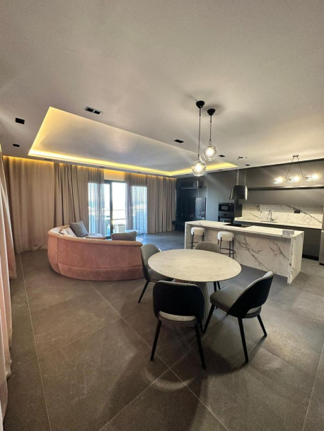 GİRNE MERKEZDE SATILIK 4+1 EŞYALI PENTHOUSE-4