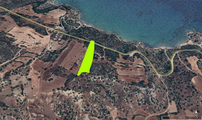 GİRNE/KORUÇAM'DA SATILIK 11 DÖNÜM TARLA