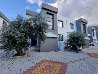 GİRNE/LAPTA BESTMAR BÖLGESİNDE KİRALIK 3+1 İKİZ VİLLA – HAVUZLU SİTE-39