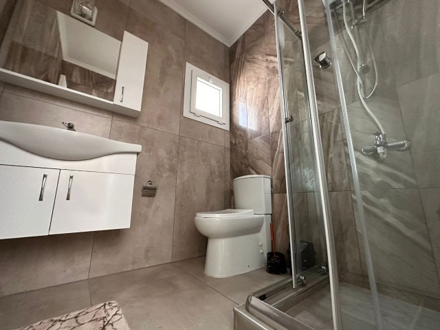 GİRNE / ALSANCAK’TA SATILIK 3+1 LÜKS İKİZ DUBLEKS VİLLA-19