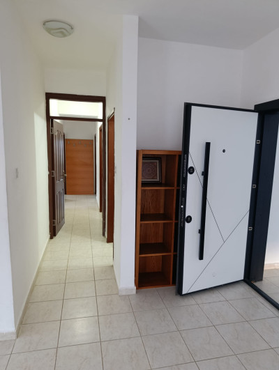 GİRNE / BOĞAZ’DA KİRALIK 3+1 DAİRE