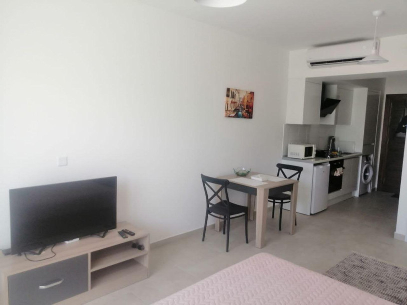 GİRNE/ESENTEPE’DE DENİZ MANZARALI KİRALIK LÜKS STÜDYO DAİRE-4