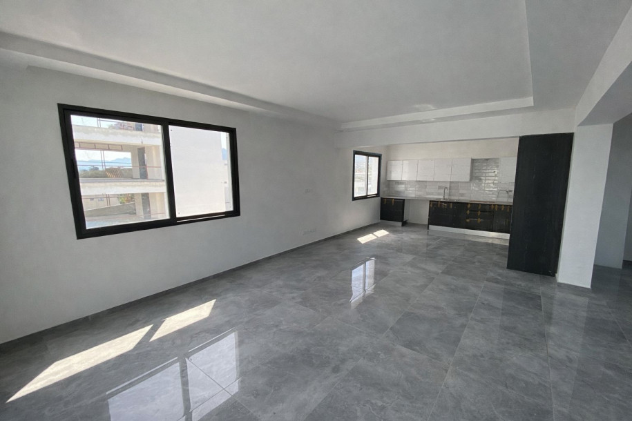 GİRNE MERKEZDE TÜRK KOÇANLI SATILIK 3+1 PENTHOUSE DAİRE-1