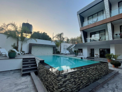 GİRNE / OZANKÖY’DE HAVUZLU RESIDENCE’TA KİRALIK 1+1 DAİRE