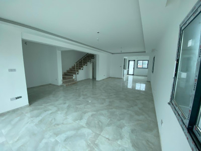 TÜRK KOÇANLI – LEFKOŞA/ YENİKENT’TE SATILIK SIFIR 4+1 VİLLA