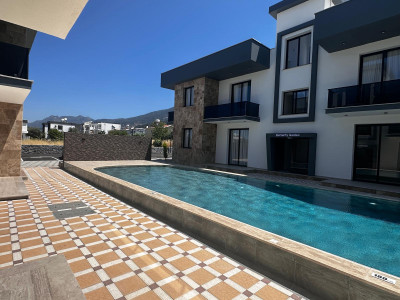 GİRNE LAPTA’DA SATILIK SIFIR 2+1 LÜKS DAİRE