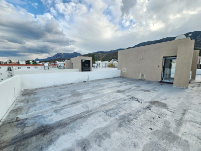 GİRNE / LAPTA’DA SATILIK 2+1 DAİRE
