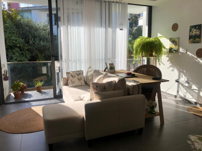 GİRNE/LAPTA'DA SATILIK HAVUZLU SİTEDE 2+1 DAİRE-3