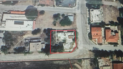 LEFKOŞA/KÖŞKLÜÇİFTLİK'TE TİCARİ İZİNLİ SATILIK ARAZİ-3