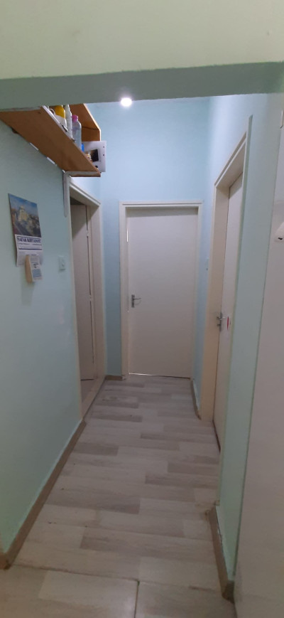 MAĞUSA – DAÜ ÇEMBERİ KİRALIK 1+1 DAİRE | DAÜ'YE 300 METRE-5