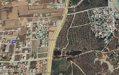 GAZİMAĞUSA/YENİBOĞAZİÇİ'NDE SATILIK ARSA-2