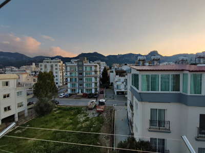 GİRNE MERKEZDE SATILIK 3+1 FUL EŞYALI DAİRE-2