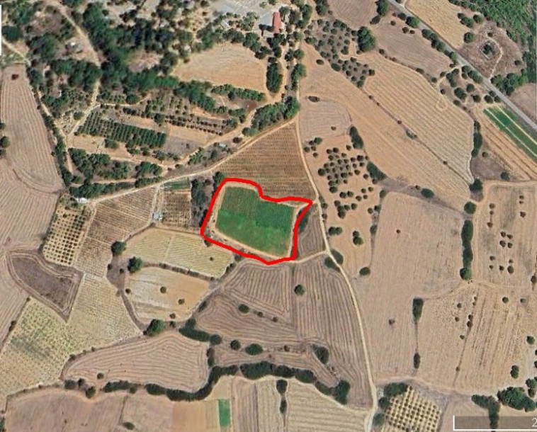 GİRNE/TEPEBAŞI'NDA SATILIK TARLA-2