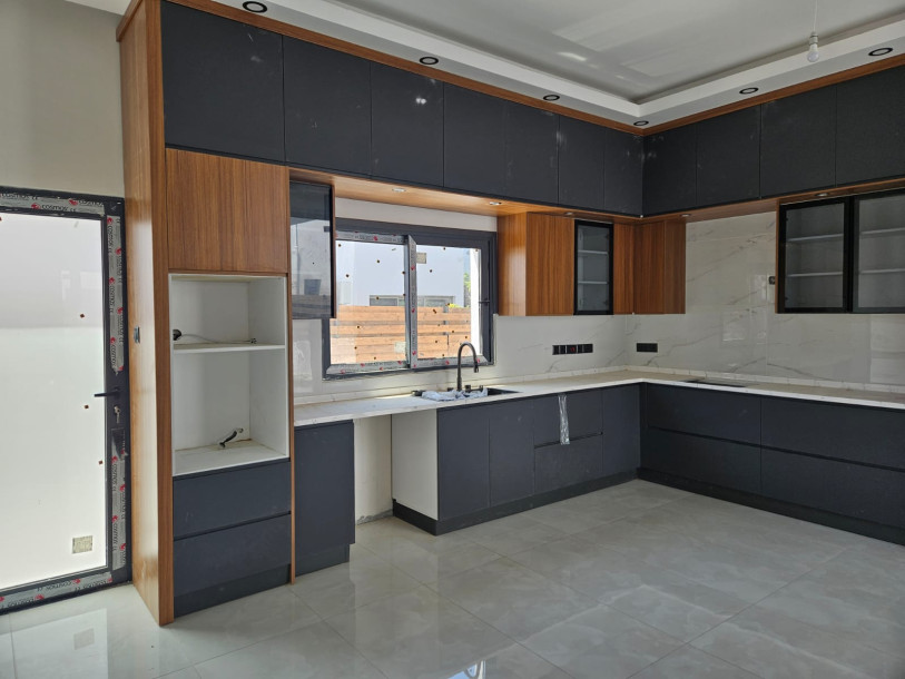 GİRNE OZANKÖY ERDENER MARKET BÖLGESİ SATILIK 4+1 LÜKS VİLLA-5