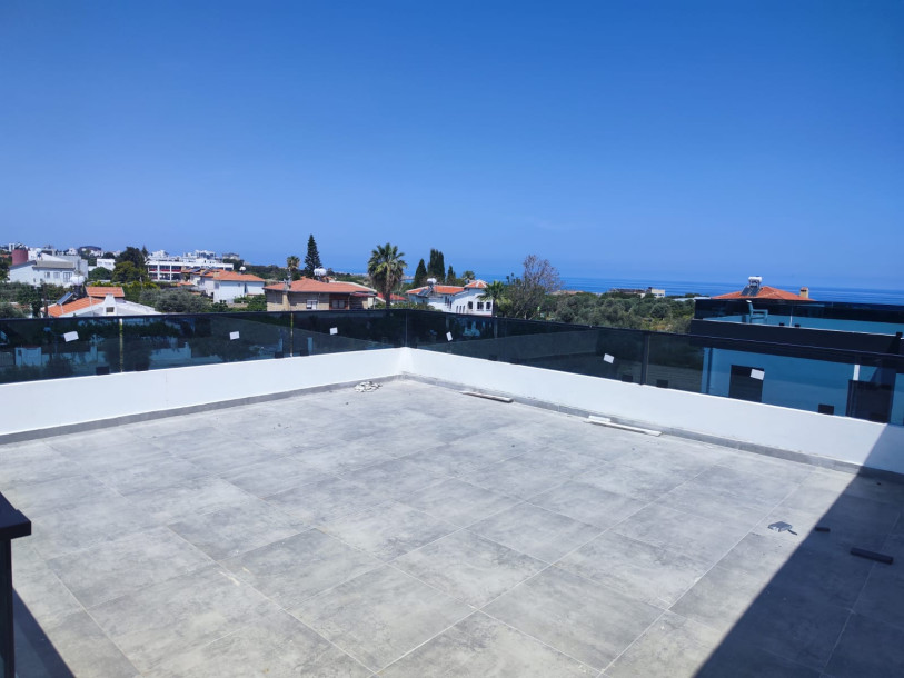 GİRNE OZANKÖY ERDENER MARKET BÖLGESİ SATILIK 4+1 LÜKS VİLLA-34