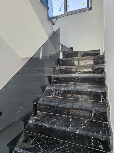 GİRNE OZANKÖY ERDENER MARKET BÖLGESİ SATILIK 4+1 LÜKS VİLLA-23