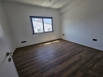 GİRNE OZANKÖY ERDENER MARKET BÖLGESİ SATILIK 4+1 LÜKS VİLLA-9