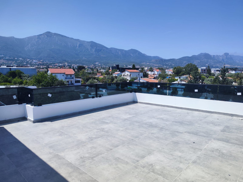 GİRNE OZANKÖY ERDENER MARKET BÖLGESİ SATILIK 4+1 LÜKS VİLLA-36