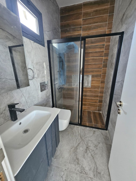 GİRNE OZANKÖY ERDENER MARKET BÖLGESİ SATILIK 4+1 LÜKS VİLLA-20